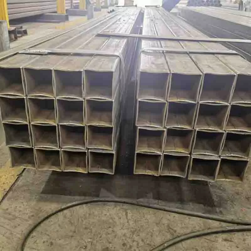 أنبوب مستطيل