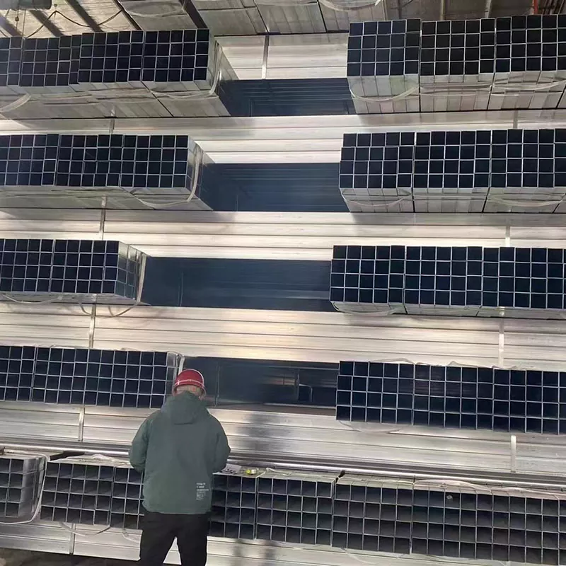 أنبوب مربع مجلفن صغير القطر